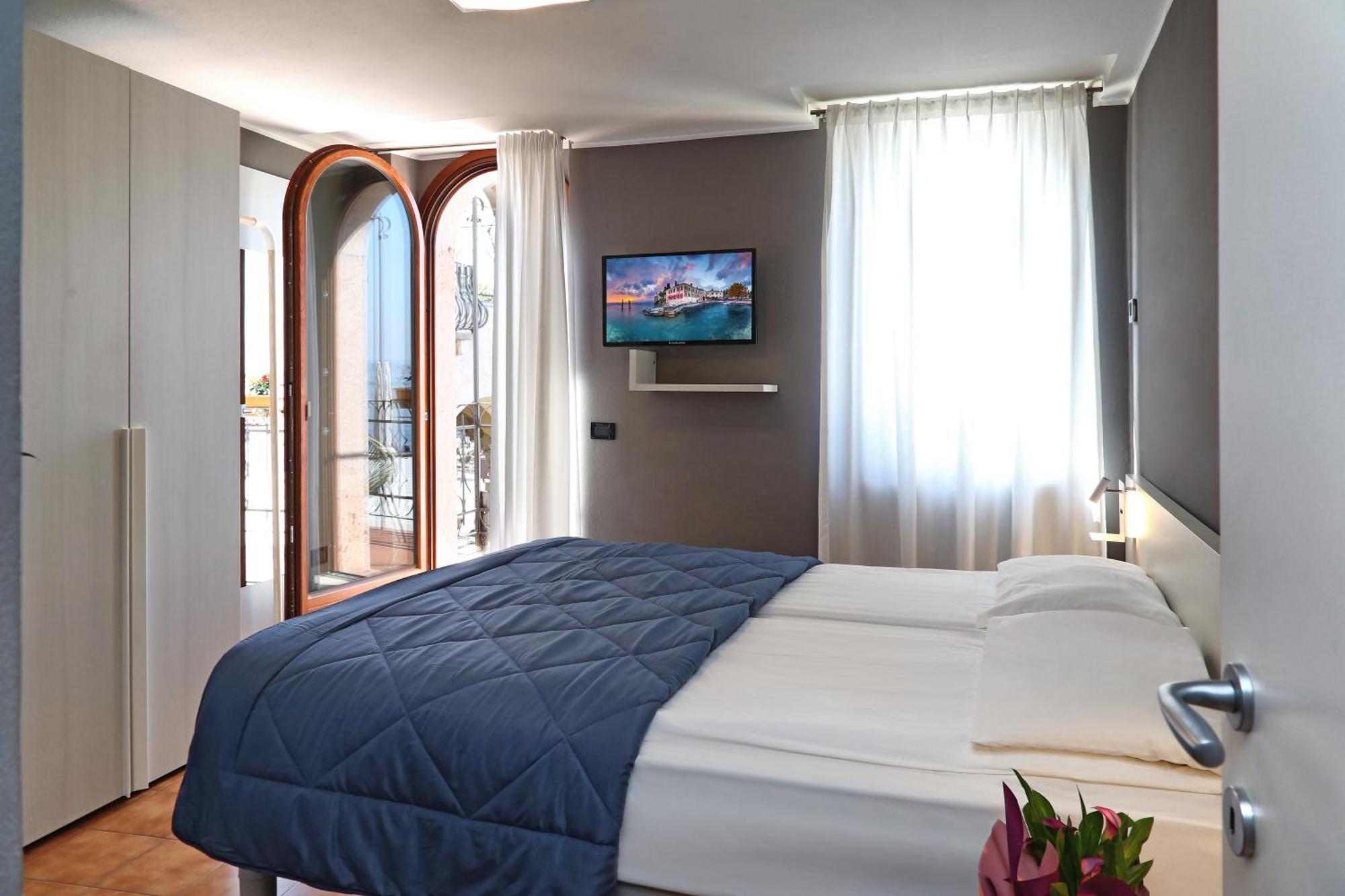 Albergo All'Ancora Garda  Eksteriør billede