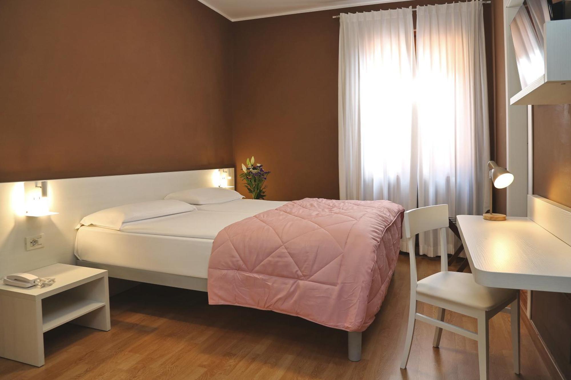 Albergo All'Ancora Garda  Eksteriør billede