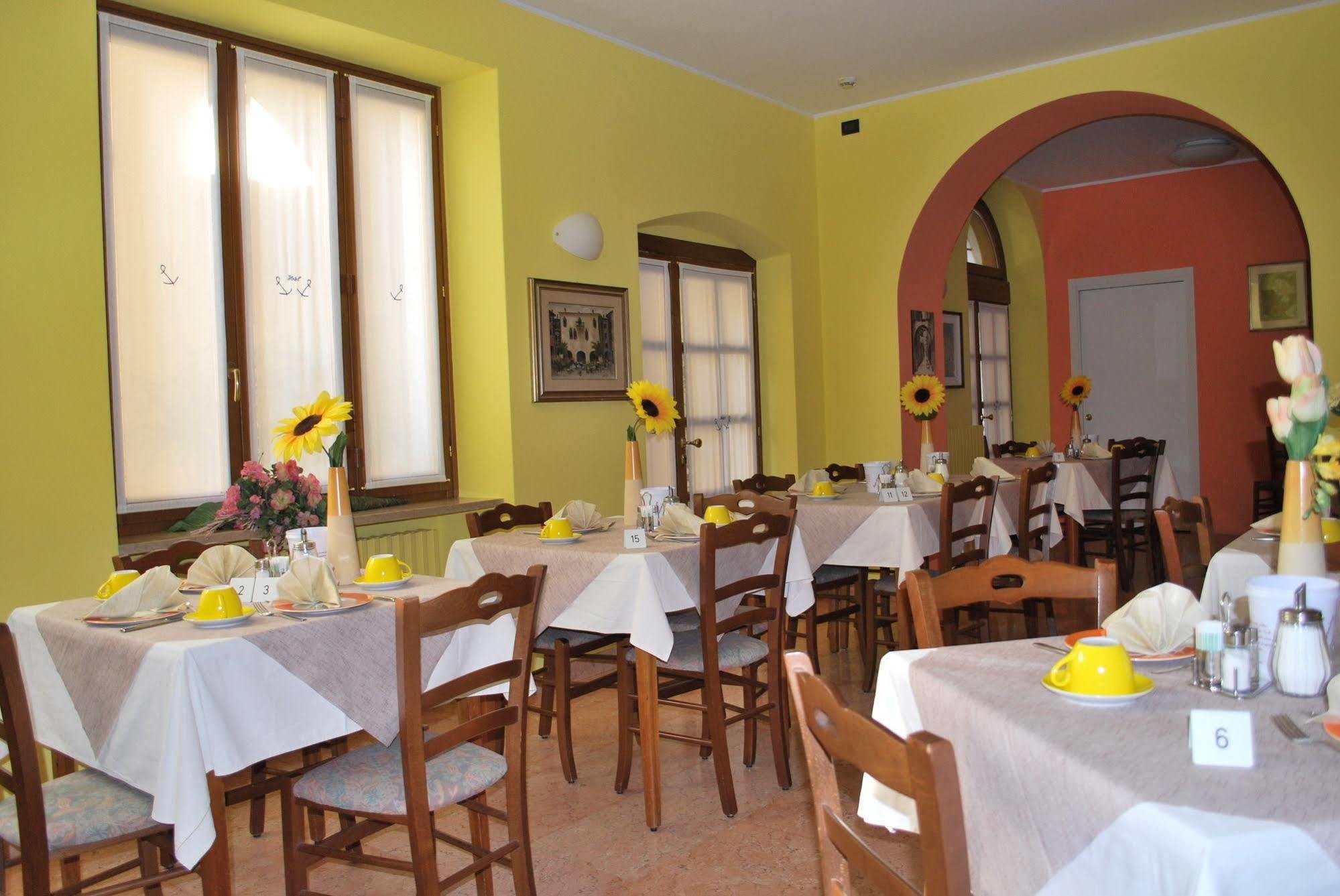 Albergo All'Ancora Garda  Eksteriør billede
